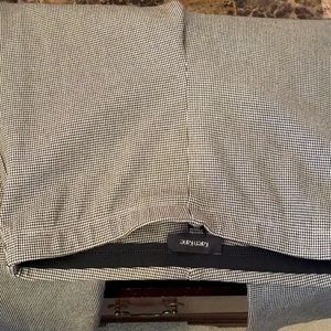 Karen Kane, size L, houndstooth, stretch,black & white, very nice fit!
